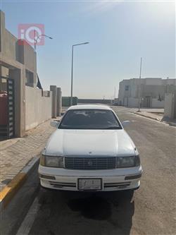 تۆیۆتا کراون